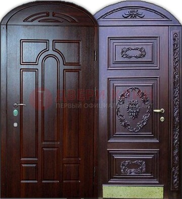 Стильная железная арочная дверь с декоративным элементом ДА-24 в Королеве