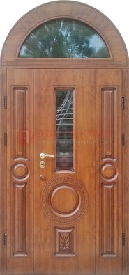 Двустворчатая железная дверь МДФ со стеклом в форме арки ДА-52 в Королеве