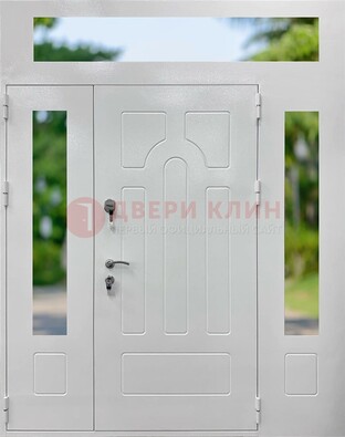 Белая стальная дверь порошок со стеклом и фрамугами ДФГ-11 в Санкт-Петербурге