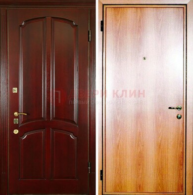 Темная железная дверь с массивом дуба ДМД-13 в Сургуте