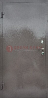 Серая входная дверь с нитроэмалью ДН-3 в Гатчине