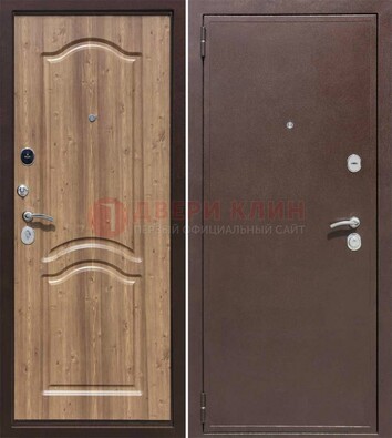 Коричневая железная дверь с порошковым окрасом ДП-191 в Королеве