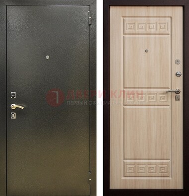 Железная темно-серая дверь с порошковым напылением и МДФ с резьбой ДП-276 в Королеве