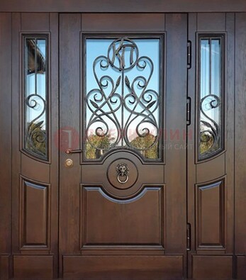 Парадная коричневая дверь массив со стеклом и ковкой ДПР-100 в Королеве