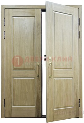 Металлическая парадная дверь ДПР-10 на лестничную клетку в Омске