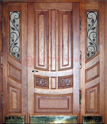 Парадная дверь со стеклом и ковкой ДПР-35 для загородного дома в Королеве
