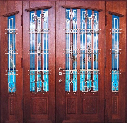 Парадная дверь со вставками из стекла ДПР-55 с шумоизоляцией в Мурманске