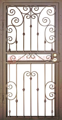 Коричневая металлическая решетчатая дверь с ковкой ДР-16 в Королеве