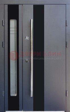 Серая стальная дверь со стеклом ДС-11 в Омске