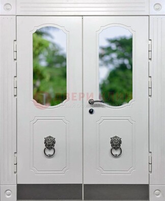 Белая двухстворчатая железная дверь со стеклом ДС-22 в Королеве
