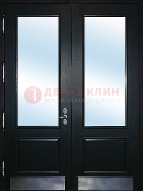 Черная двухстворчатая металлическая дверь со стеклом ДС-25 в Королеве