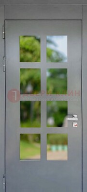 Серая металлическая дверь со стеклом ДС-78 в Королеве