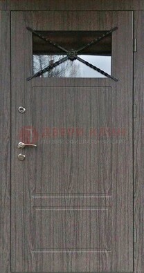 Уличная дверь со стеклом и ковкой вверху ДСК-190 в Королеве