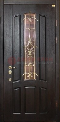 Металлическая дверь со стеклом и ковкой ДСК-79 для загородного дома в Королеве