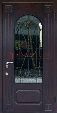 Стальная дверь со стеклом и ковкой ДСК-80 в загородный дом в Королеве