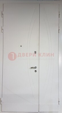 Белая тамбурная дверь ДТМ-31 в Королеве
