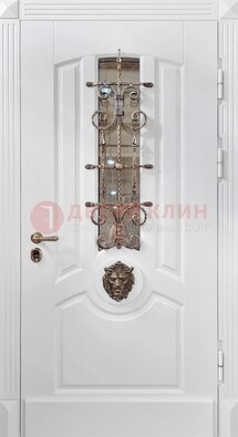 Белая металлическая дверь с виноритом и стеклом с ковкой ДВТ-165 в Королеве