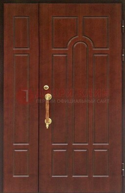 Стальная полуторная дверь для частного дома ПЛ-13 в Королеве